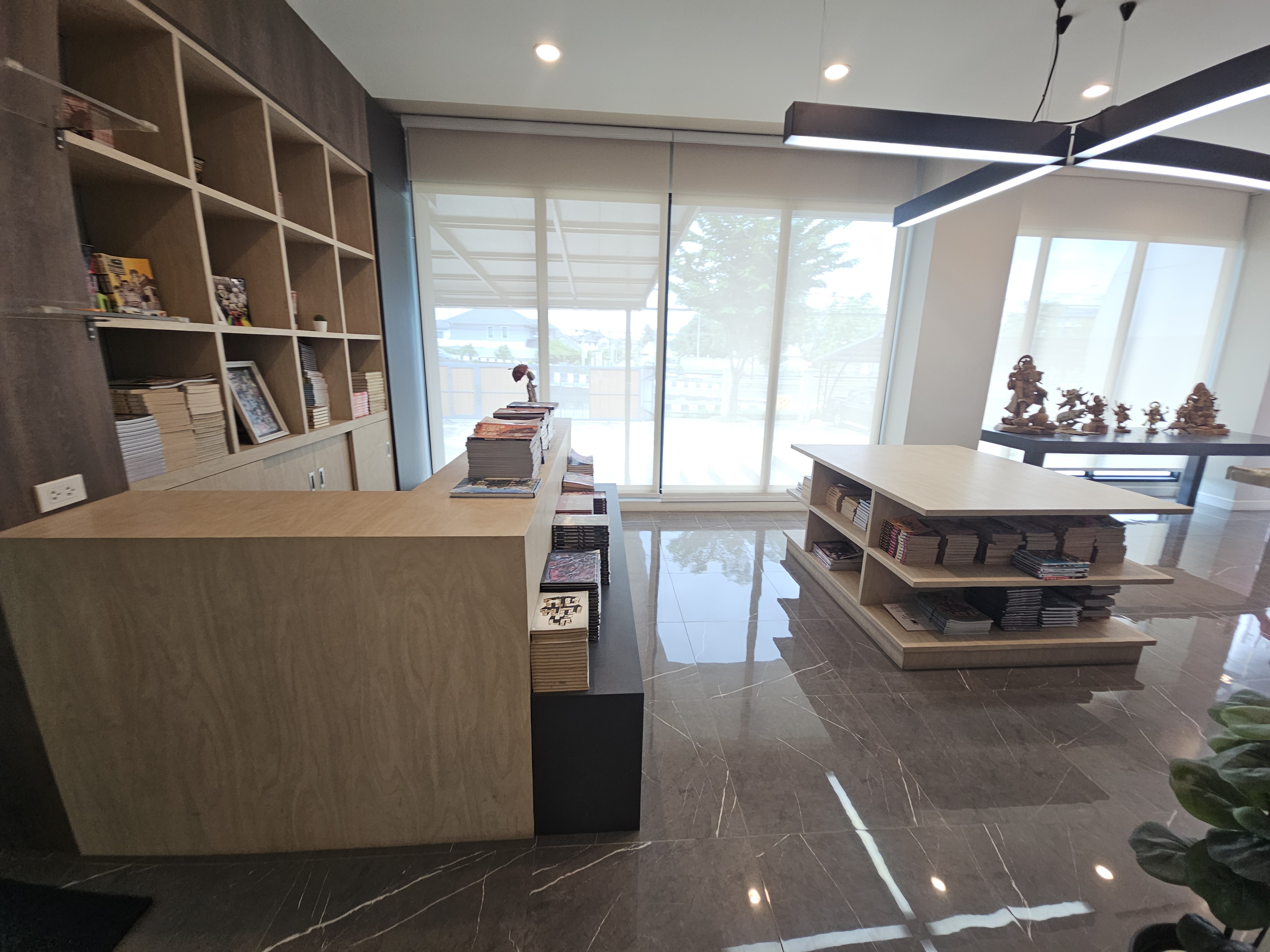 ให้เช่า! สำนักงาน 3 ชั้น + หอพักพนักงาน พุทธมณฑลสาย 1 (เนื้อที่ 2 ไร่)